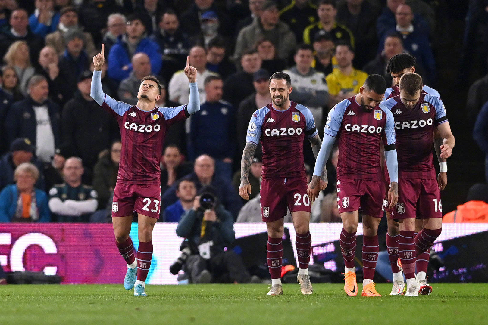 伯恩利深深 伯恩利深深